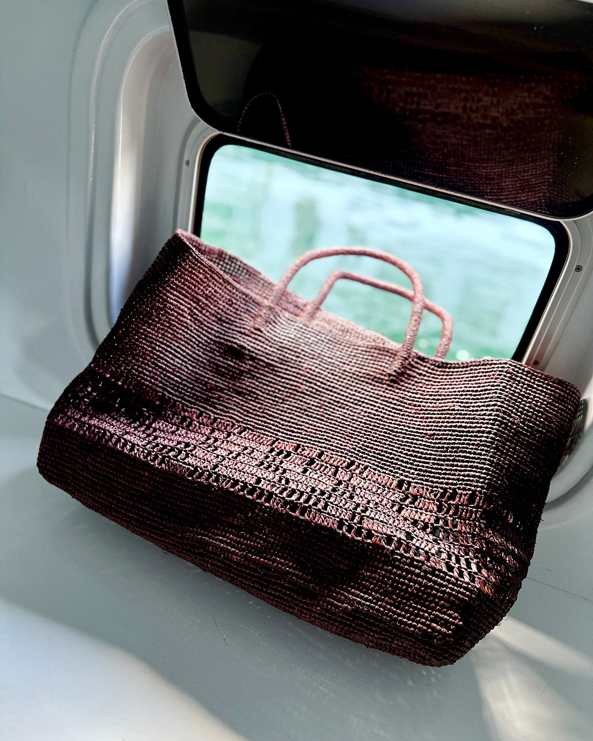 Nura raffia ébano XL