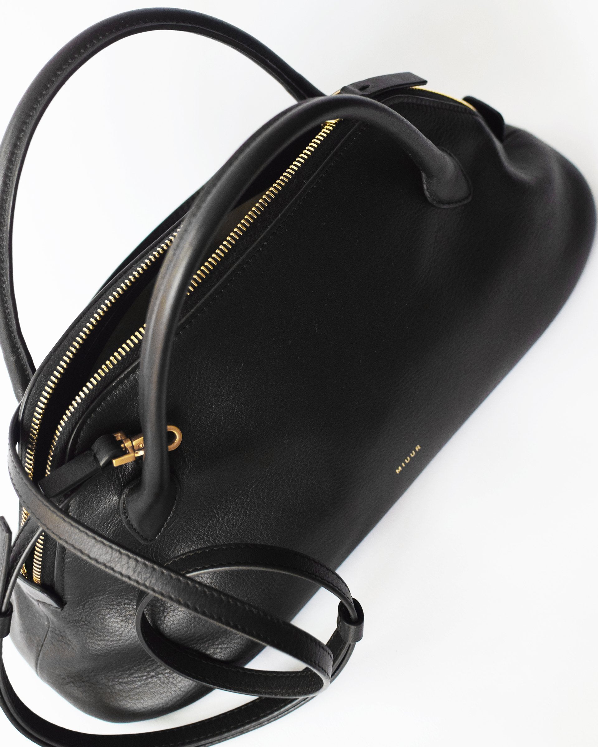 Kuma L black | MIUUR