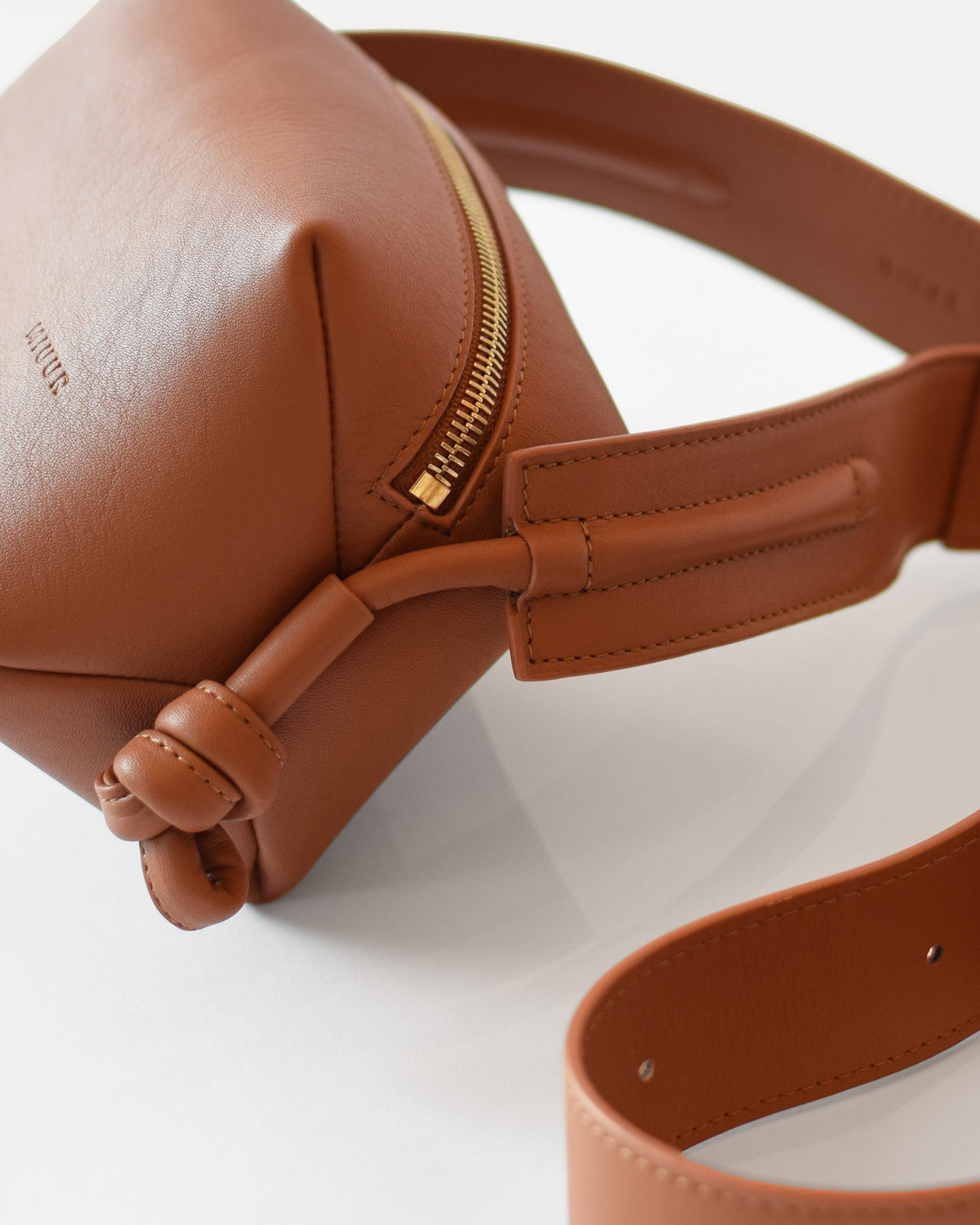 Lantau tan brown
