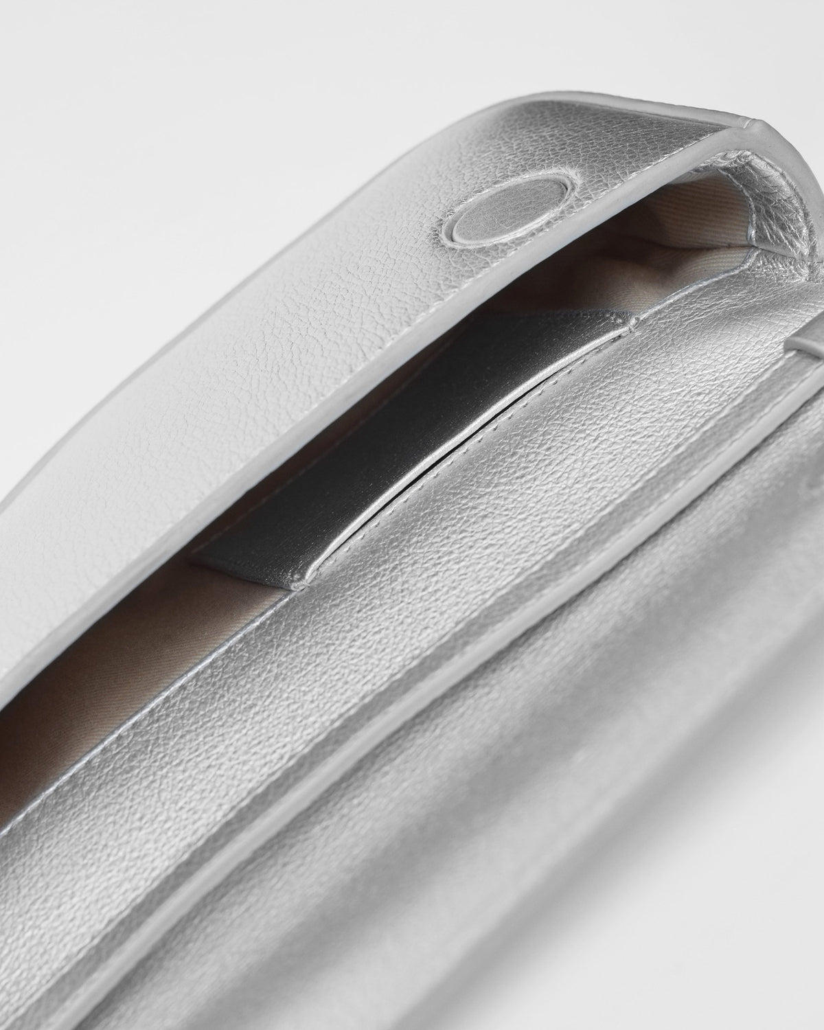 Niu metallic silver