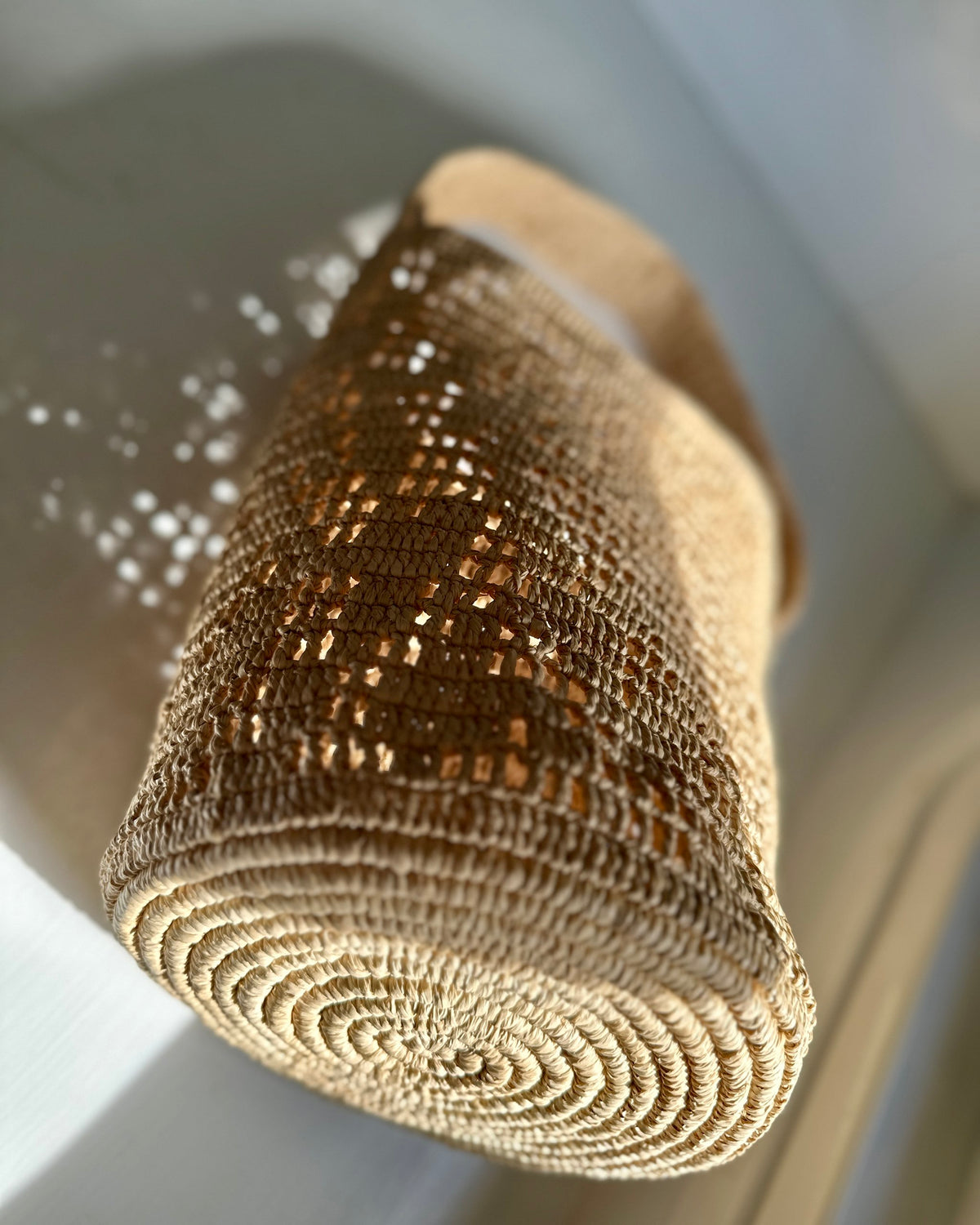 Nura raffia bucket