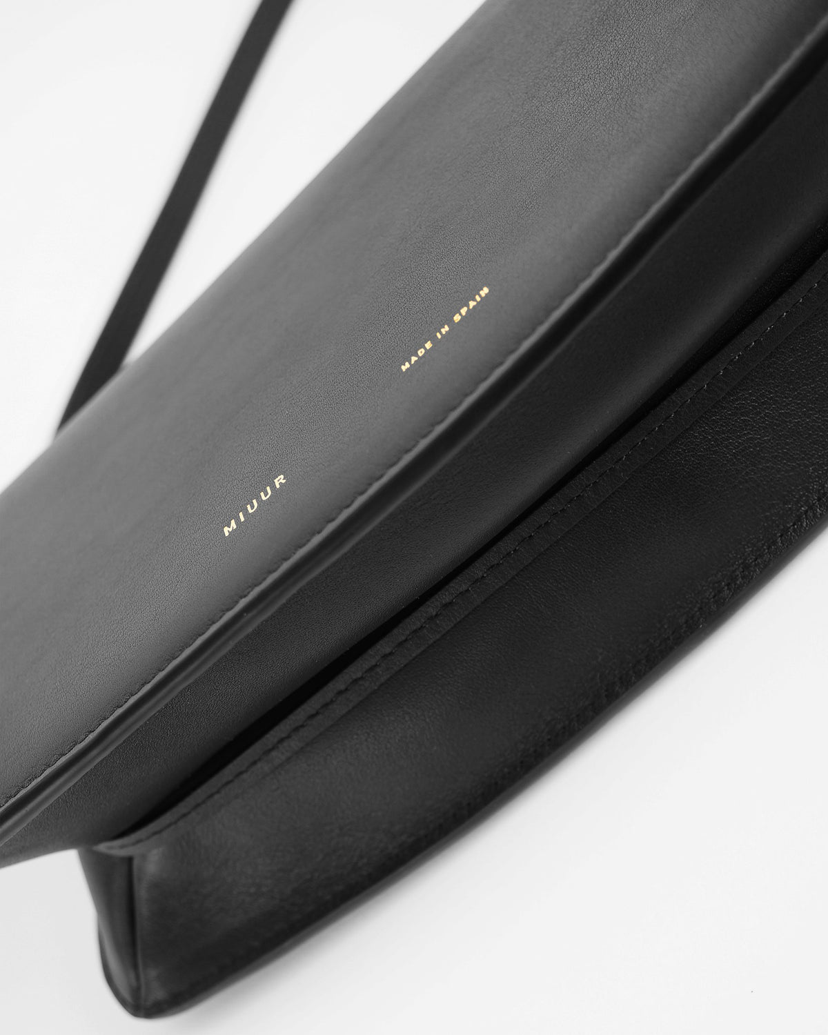 Sabah baguette black